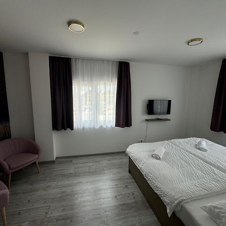 Potkerek Motel Győr Exterior foto