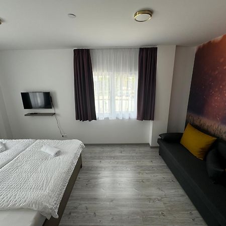 Potkerek Motel Győr Exterior foto